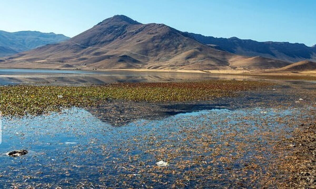 دریاچه بختگان